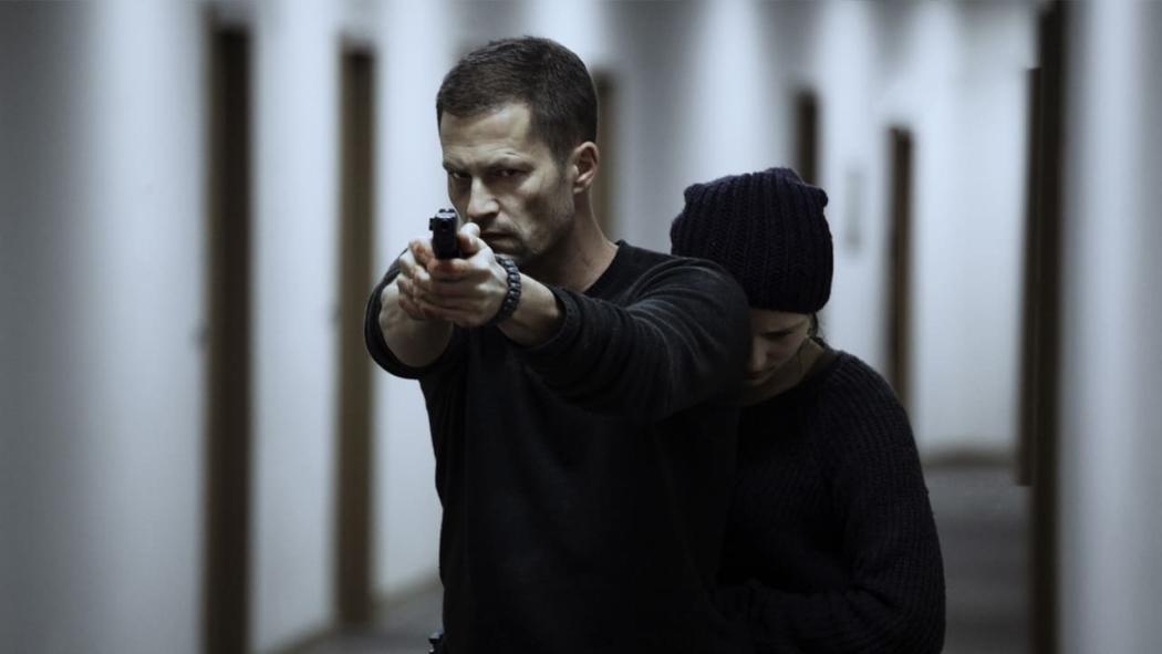 Korumalar izle